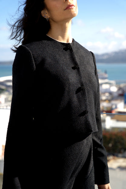 Dahlia noire jacket
